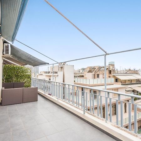 Modern Spacious Apt In Αθήνα Εξωτερικό φωτογραφία